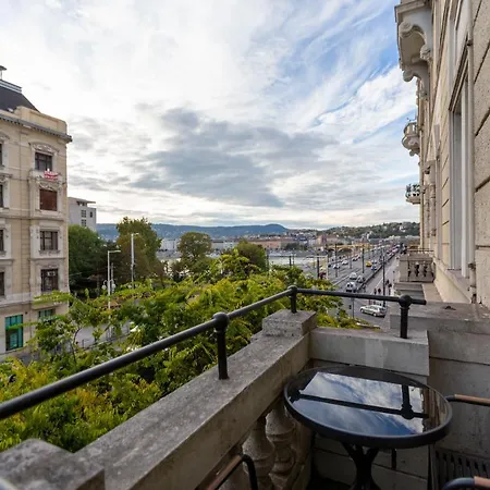 Luxury 3bedrm 2bathrm With Danube River View ブダペスト