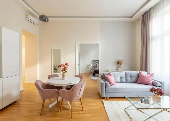 דירה Luxury 3bedrm 2bathrm With Danube River View *