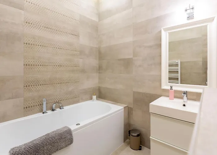 דירה Luxury 3bedrm 2bathrm With Danube River View