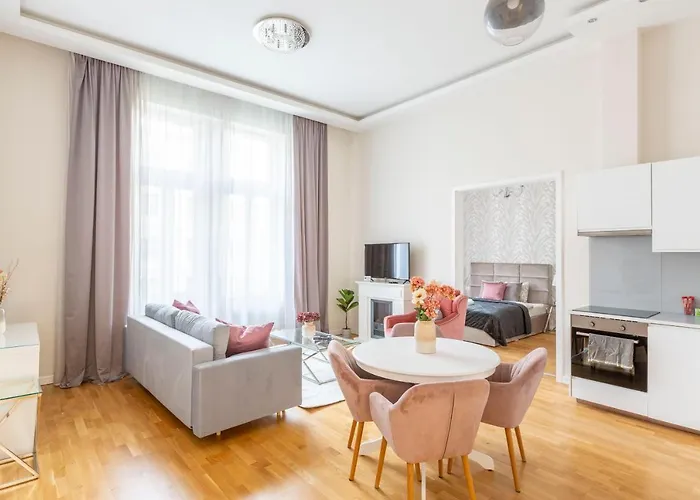 Luxury 3bedrm 2bathrm With Danube River View