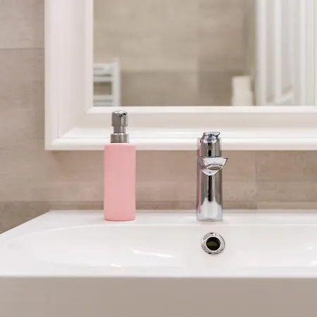 Luxury 3bedrm 2bathrm With Danube River View Apartment Budapest