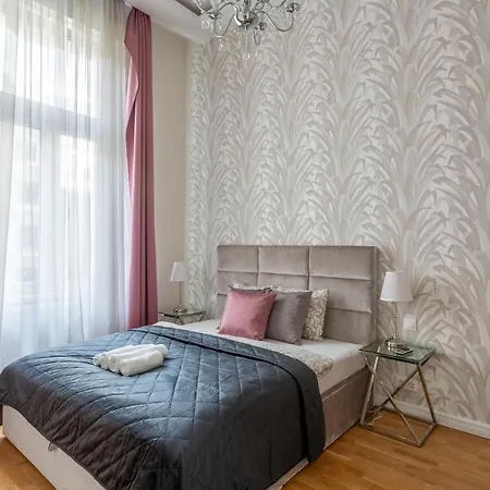 Luxury 3bedrm 2bathrm With Danube River View Budapest