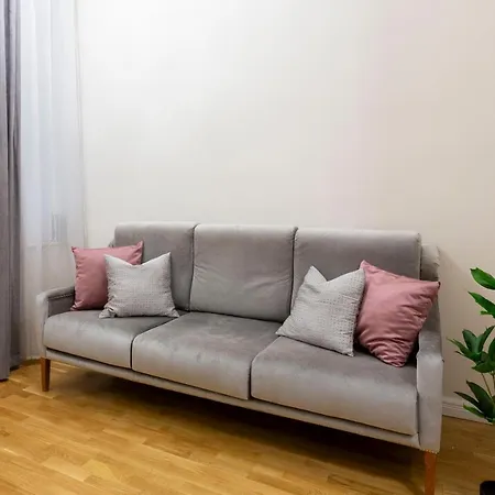 Luxury 3bedrm 2bathrm With Danube River View Lägenhet