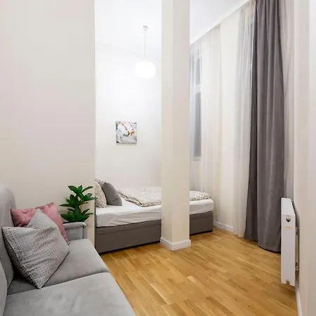 Lägenhet Luxury 3bedrm 2bathrm With Danube River View