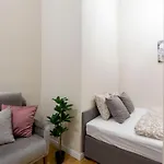 Luxury 3bedrm 2bathrm With Danube River View Apartament *